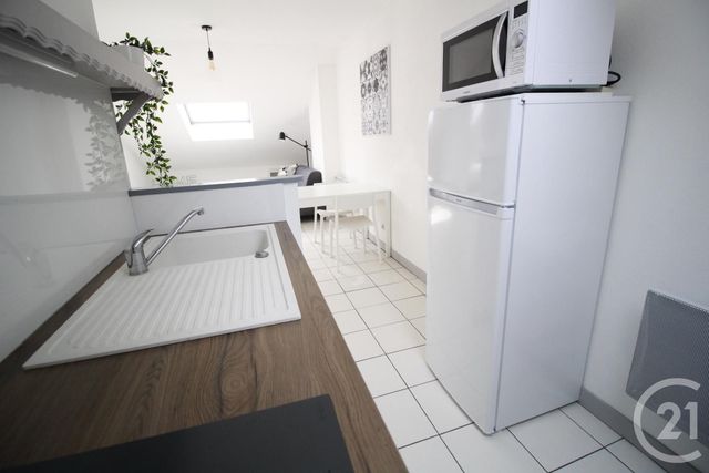 Appartement T1 à louer - 2 pièces - 25.1 m2 - GRENOBLE - 38 - RHONE-ALPES - Century 21 Victor Hugo