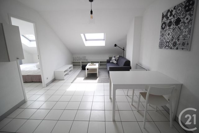 Appartement T1 à louer - 2 pièces - 25.1 m2 - GRENOBLE - 38 - RHONE-ALPES - Century 21 Victor Hugo