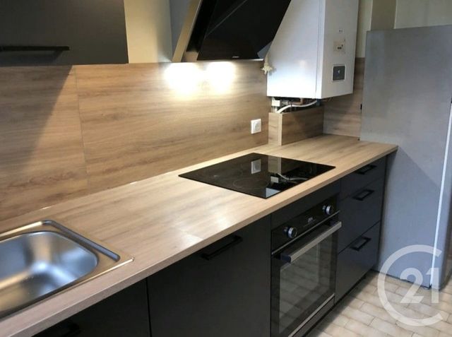 Appartement T5 à louer - 5 pièces - 82.0 m2 - ST MARTIN D HERES - 38 - RHONE-ALPES - Century 21 Victor Hugo
