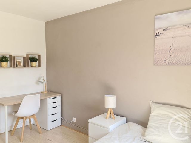Appartement T5 à louer - 5 pièces - 82.0 m2 - ST MARTIN D HERES - 38 - RHONE-ALPES - Century 21 Victor Hugo