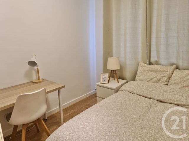 Appartement T5 à louer - 5 pièces - 82.0 m2 - ST MARTIN D HERES - 38 - RHONE-ALPES - Century 21 Victor Hugo