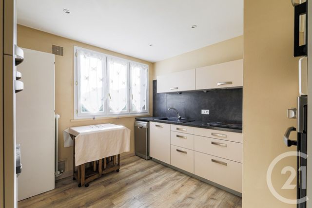 Appartement T3 à vendre - 3 pièces - 73.0 m2 - ST MARTIN D HERES - 38 - RHONE-ALPES - Century 21 Victor Hugo
