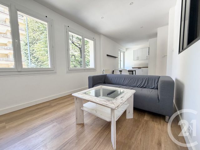 Appartement T2 à louer - 2 pièces - 36.38 m2 - GRENOBLE - 38 - RHONE-ALPES - Century 21 Victor Hugo