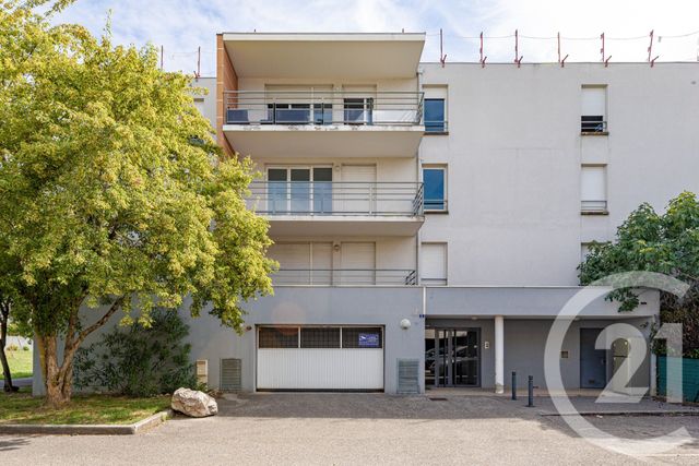 Appartement F2 à vendre - 2 pièces - 48.15 m2 - ST MARTIN D HERES - 38 - RHONE-ALPES - Century 21 Victor Hugo