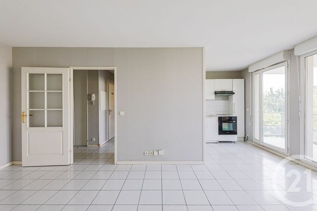 Appartement F2 à vendre - 2 pièces - 48.15 m2 - ST MARTIN D HERES - 38 - RHONE-ALPES - Century 21 Victor Hugo