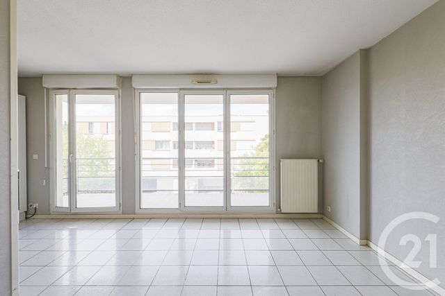 Appartement F2 à vendre - 2 pièces - 48.15 m2 - ST MARTIN D HERES - 38 - RHONE-ALPES - Century 21 Victor Hugo