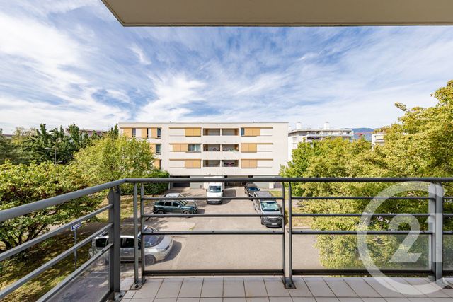 Appartement F2 à vendre - 2 pièces - 48.15 m2 - ST MARTIN D HERES - 38 - RHONE-ALPES - Century 21 Victor Hugo