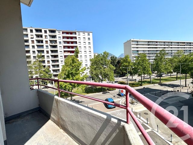 Appartement T4 à louer - 4 pièces - 63.06 m2 - GRENOBLE - 38 - RHONE-ALPES - Century 21 Victor Hugo