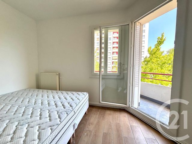 Appartement T4 à louer - 4 pièces - 63.06 m2 - GRENOBLE - 38 - RHONE-ALPES - Century 21 Victor Hugo