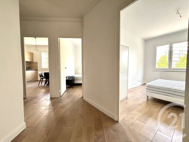 Appartement T4 à louer - 4 pièces - 63.06 m2 - GRENOBLE - 38 - RHONE-ALPES - Century 21 Victor Hugo