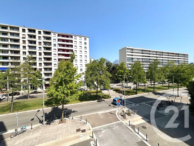 Appartement T4 à louer - 4 pièces - 63.06 m2 - GRENOBLE - 38 - RHONE-ALPES - Century 21 Victor Hugo