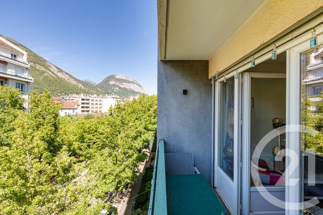 Appartement T2 à vendre - 2 pièces - 58.79 m2 - GRENOBLE - 38 - RHONE-ALPES - Century 21 Victor Hugo