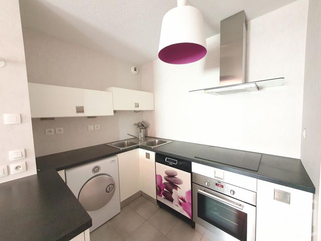 Appartement T2 à louer - 2 pièces - 41.55 m2 - GRENOBLE - 38 - RHONE-ALPES - Century 21 Victor Hugo