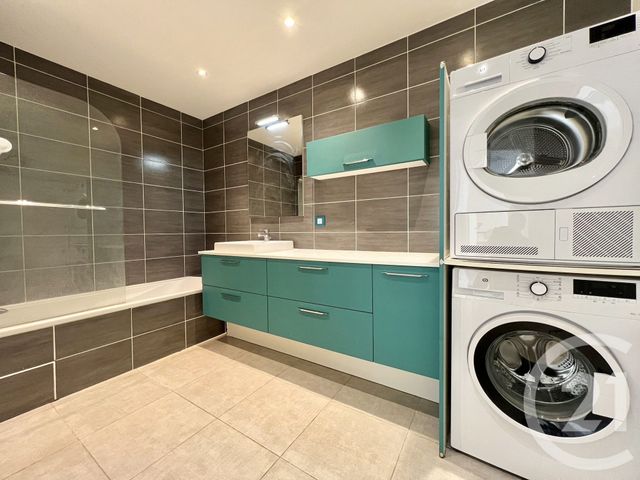 Appartement T3 à louer - 3 pièces - 62.7 m2 - GRENOBLE - 38 - RHONE-ALPES - Century 21 Victor Hugo