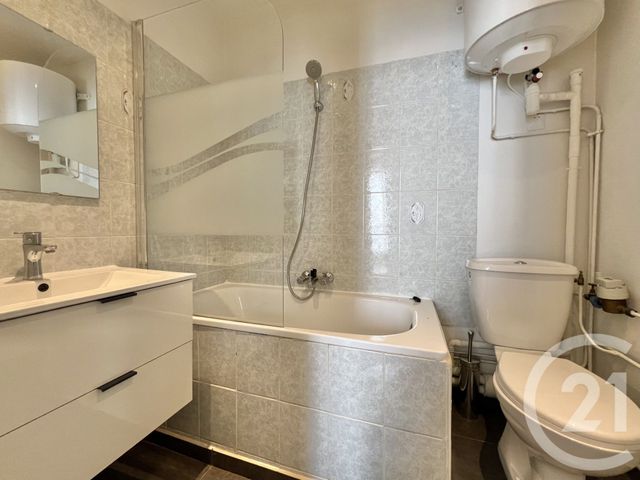 Appartement Studio à louer - 1 pièce - 26.0 m2 - GRENOBLE - 38 - RHONE-ALPES - Century 21 Victor Hugo