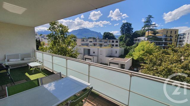Appartement T2 à louer - 2 pièces - 48.27 m2 - GRENOBLE - 38 - RHONE-ALPES - Century 21 Victor Hugo
