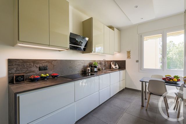 Appartement F4 à vendre - 4 pièces - 113.71 m2 - GRENOBLE - 38 - RHONE-ALPES - Century 21 Victor Hugo