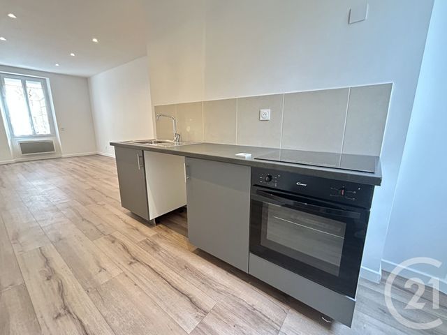 Appartement T1 à louer - 1 pièce - 28.76 m2 - GRENOBLE - 38 - RHONE-ALPES - Century 21 Victor Hugo