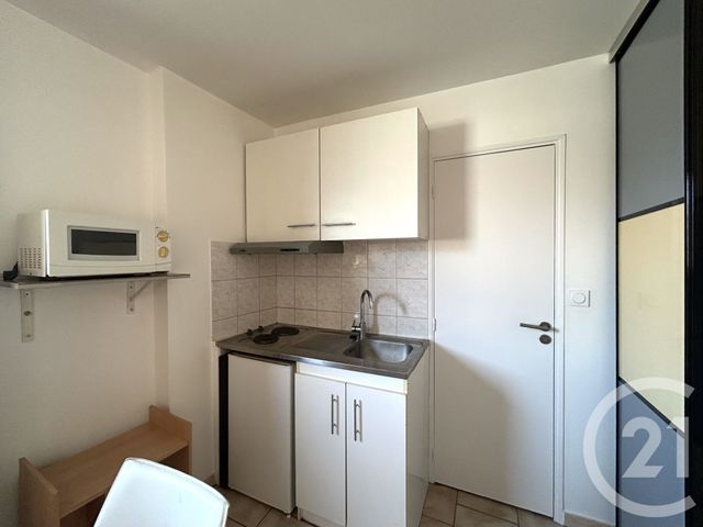 Appartement Studio à louer - 1 pièce - 17.82 m2 - GRENOBLE - 38 - RHONE-ALPES - Century 21 Victor Hugo