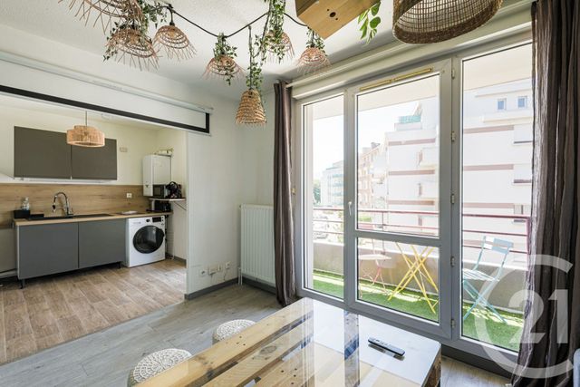 Appartement F3 à vendre - 3 pièces - 52.0 m2 - GRENOBLE - 38 - RHONE-ALPES - Century 21 Victor Hugo