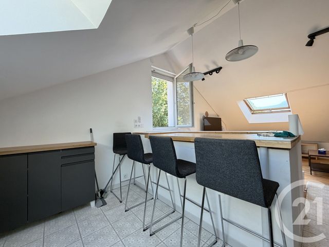 Appartement T3 à louer - 3 pièces - 61.0 m2 - ST MARTIN D HERES - 38 - RHONE-ALPES - Century 21 Victor Hugo