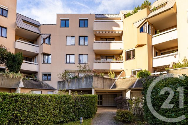 Appartement F4 à vendre - 4 pièces - 88.24 m2 - ECHIROLLES - 38 - RHONE-ALPES - Century 21 Victor Hugo