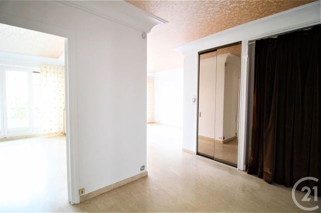 Appartement T3 à louer - 3 pièces - 72.7 m2 - GRENOBLE - 38 - RHONE-ALPES - Century 21 Victor Hugo