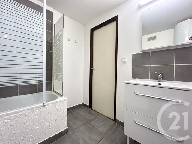 Appartement T1 à louer - 1 pièce - 30.53 m2 - SASSENAGE - 38 - RHONE-ALPES - Century 21 Victor Hugo