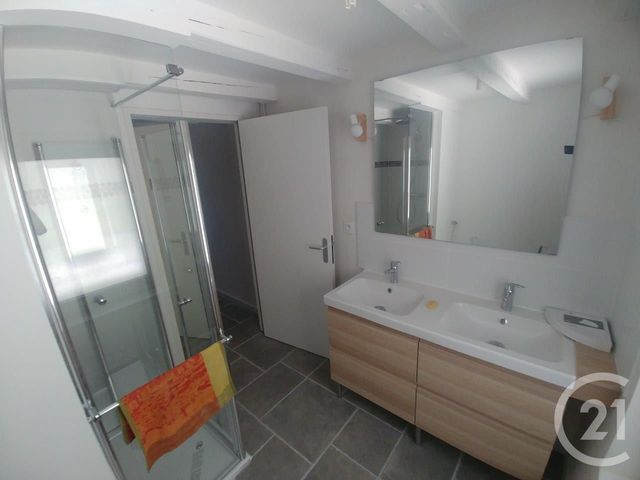 Appartement T2 à louer - 2 pièces - 51.5 m2 - ST MARTIN LE VINOUX - 38 - RHONE-ALPES - Century 21 Victor Hugo