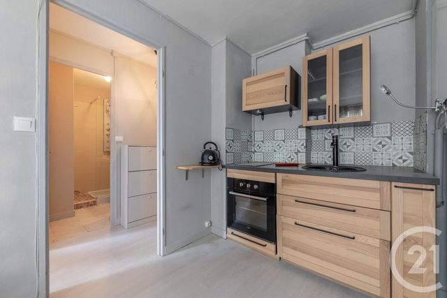 Appartement T2 à louer - 2 pièces - 32.28 m2 - GRENOBLE - 38 - RHONE-ALPES - Century 21 Victor Hugo