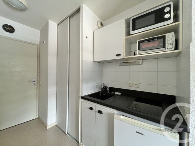 Appartement T1 à louer - 1 pièce - 24.2 m2 - GRENOBLE - 38 - RHONE-ALPES - Century 21 Victor Hugo