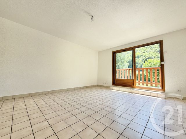 Appartement T2 à louer - 2 pièces - 52.69 m2 - NOYAREY - 38 - RHONE-ALPES - Century 21 Victor Hugo