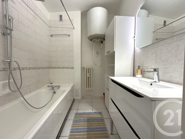 Appartement T3 à louer - 3 pièces - 82.52 m2 - GRENOBLE - 38 - RHONE-ALPES - Century 21 Victor Hugo