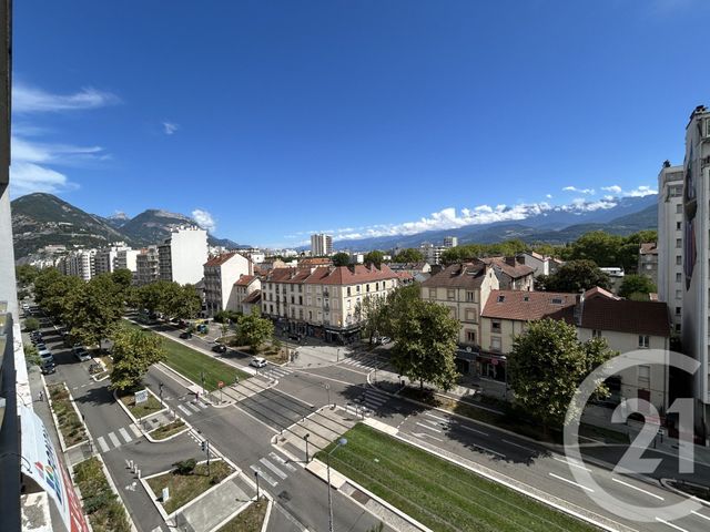 Appartement T3 à louer - 3 pièces - 82.52 m2 - GRENOBLE - 38 - RHONE-ALPES - Century 21 Victor Hugo