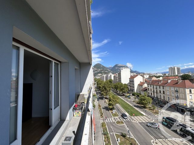 Appartement T3 à louer - 3 pièces - 82.52 m2 - GRENOBLE - 38 - RHONE-ALPES - Century 21 Victor Hugo