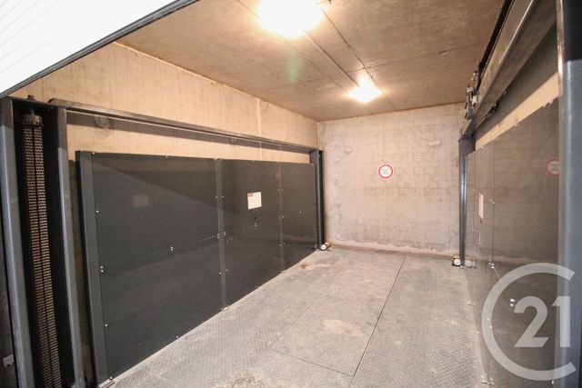 parking à louer - 19.0 m2 - GRENOBLE - 38 - RHONE-ALPES - Century 21 Victor Hugo