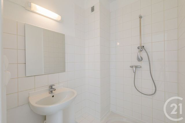 Appartement T3 à vendre - 3 pièces - 54.71 m2 - GRENOBLE - 38 - RHONE-ALPES - Century 21 Victor Hugo