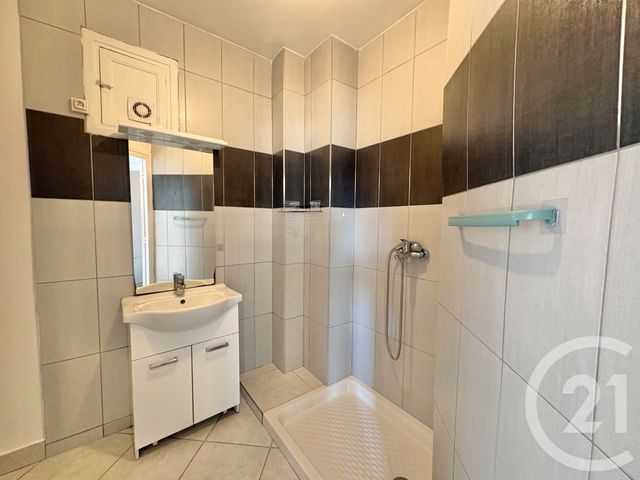Appartement T3 à louer - 3 pièces - 79.38 m2 - GRENOBLE - 38 - RHONE-ALPES - Century 21 Victor Hugo