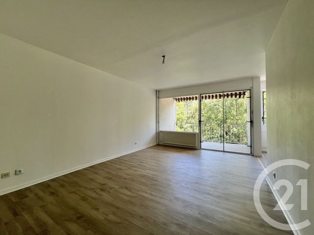 Appartement T3 à louer - 3 pièces - 85.15 m2 - GRENOBLE - 38 - RHONE-ALPES - Century 21 Victor Hugo