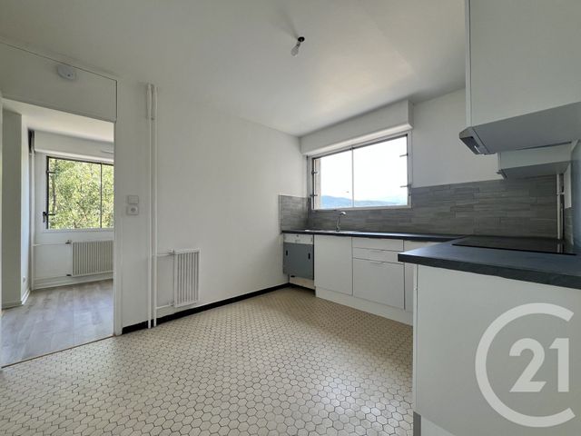 Appartement T3 à louer - 3 pièces - 85.15 m2 - GRENOBLE - 38 - RHONE-ALPES - Century 21 Victor Hugo