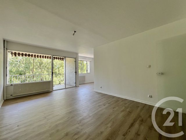 Appartement T3 à louer - 3 pièces - 85.15 m2 - GRENOBLE - 38 - RHONE-ALPES - Century 21 Victor Hugo