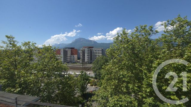 Appartement F2 à vendre - 2 pièces - 38.0 m2 - GRENOBLE - 38 - RHONE-ALPES - Century 21 Victor Hugo