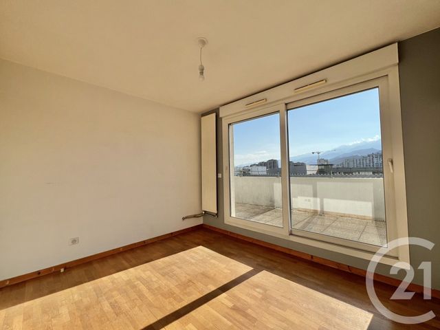 Appartement T3 à louer - 3 pièces - 70.76 m2 - GRENOBLE - 38 - RHONE-ALPES - Century 21 Victor Hugo