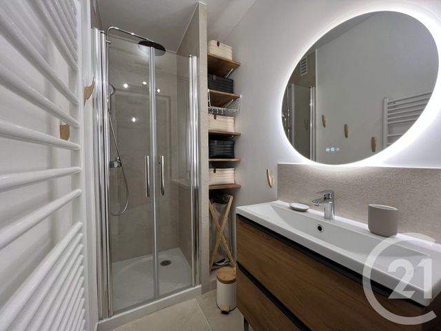 Appartement T2 à louer - 2 pièces - 45.35 m2 - GRENOBLE - 38 - RHONE-ALPES - Century 21 Victor Hugo