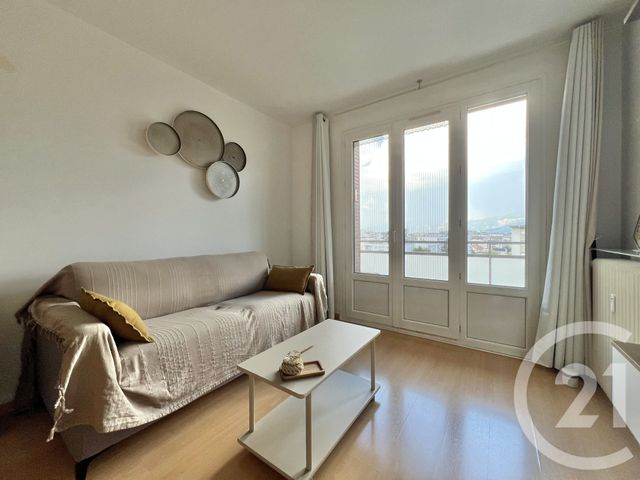 Appartement T2 à louer - 2 pièces - 45.35 m2 - GRENOBLE - 38 - RHONE-ALPES - Century 21 Victor Hugo