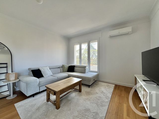 Appartement T3 à louer - 3 pièces - 84.65 m2 - GRENOBLE - 38 - RHONE-ALPES - Century 21 Victor Hugo