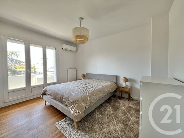 Appartement T3 à louer - 3 pièces - 84.65 m2 - GRENOBLE - 38 - RHONE-ALPES - Century 21 Victor Hugo