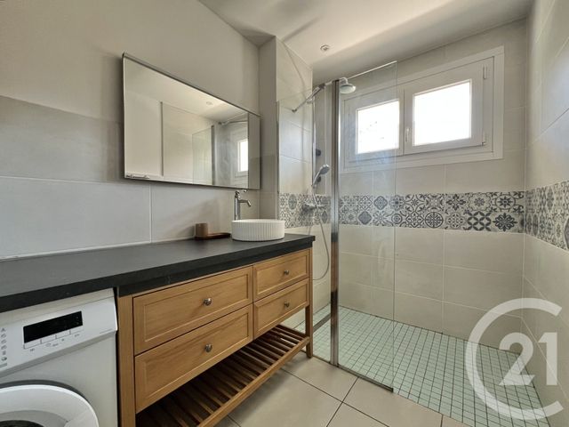 Appartement T3 à louer - 3 pièces - 84.65 m2 - GRENOBLE - 38 - RHONE-ALPES - Century 21 Victor Hugo