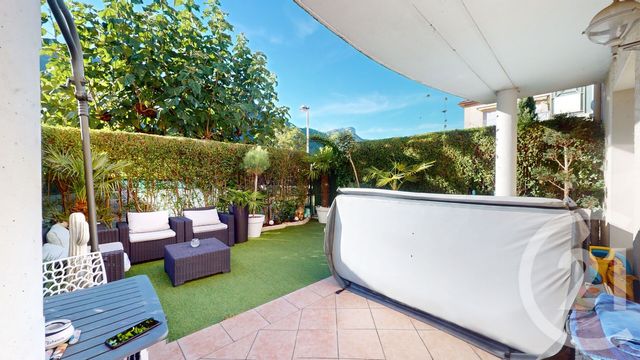 Appartement T4 à louer - 4 pièces - 86.44 m2 - VIF - 38 - RHONE-ALPES - Century 21 Victor Hugo