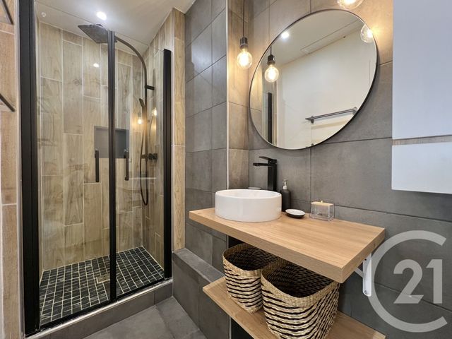 Appartement T4 à louer - 4 pièces - 64.94 m2 - GRENOBLE - 38 - RHONE-ALPES - Century 21 Victor Hugo